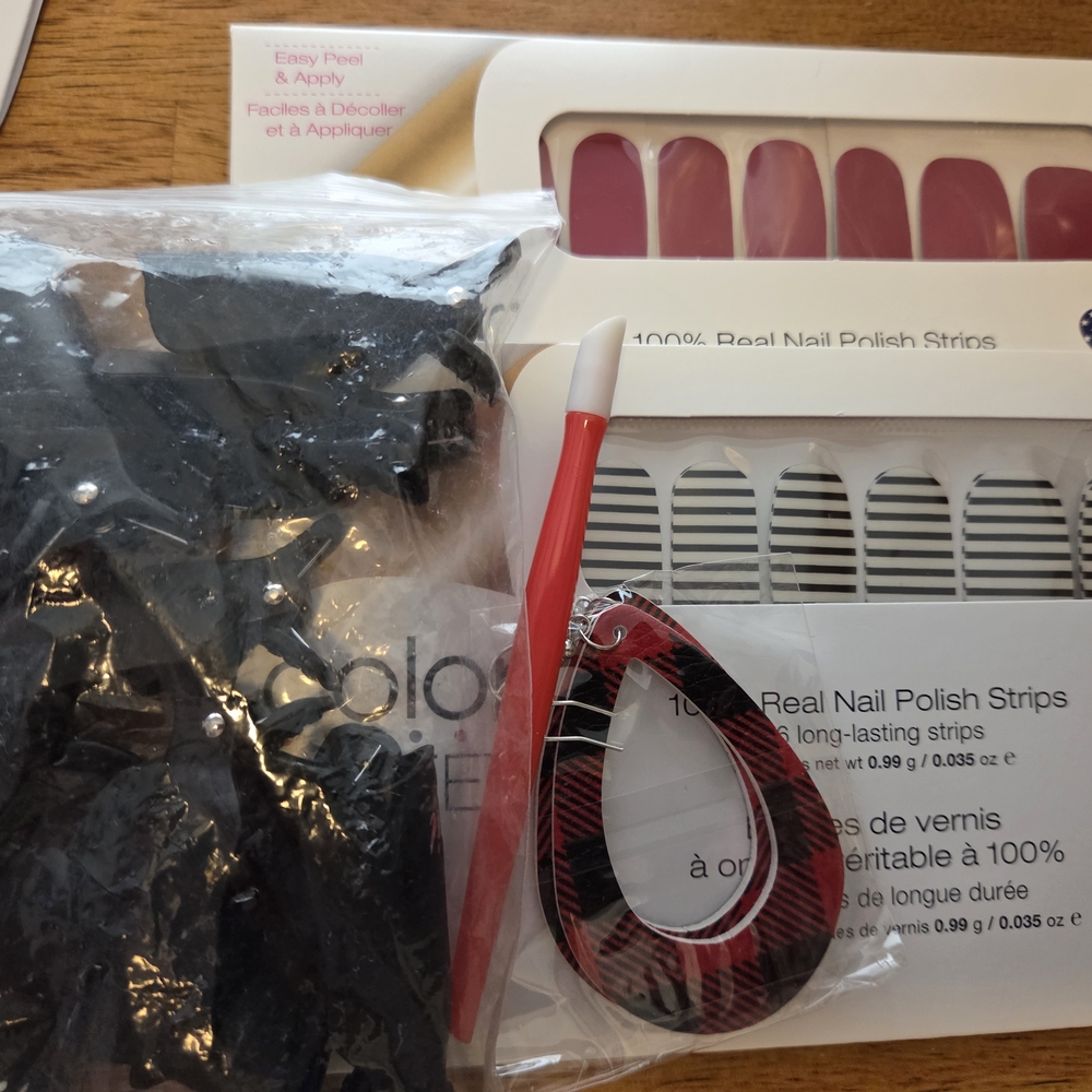 Color Street Nail Polish Strips - Red and Black Set